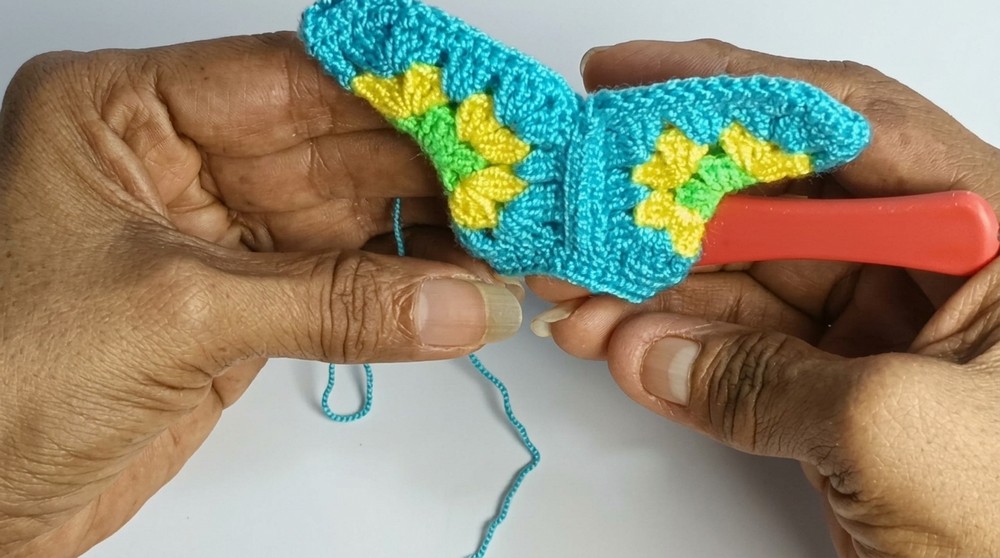 How to crochet a CUTE DOLL (Step by Step) (5)