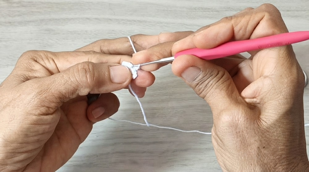 How to crochet mini owls step by step (3)