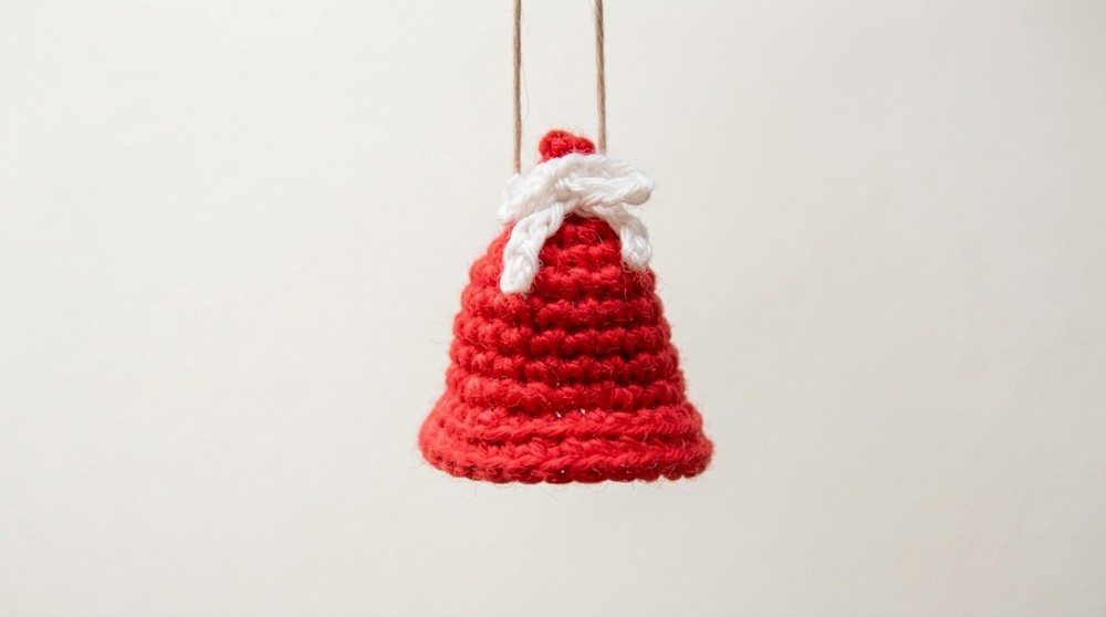 Crochet Christmas Bell Ornament Tutorial