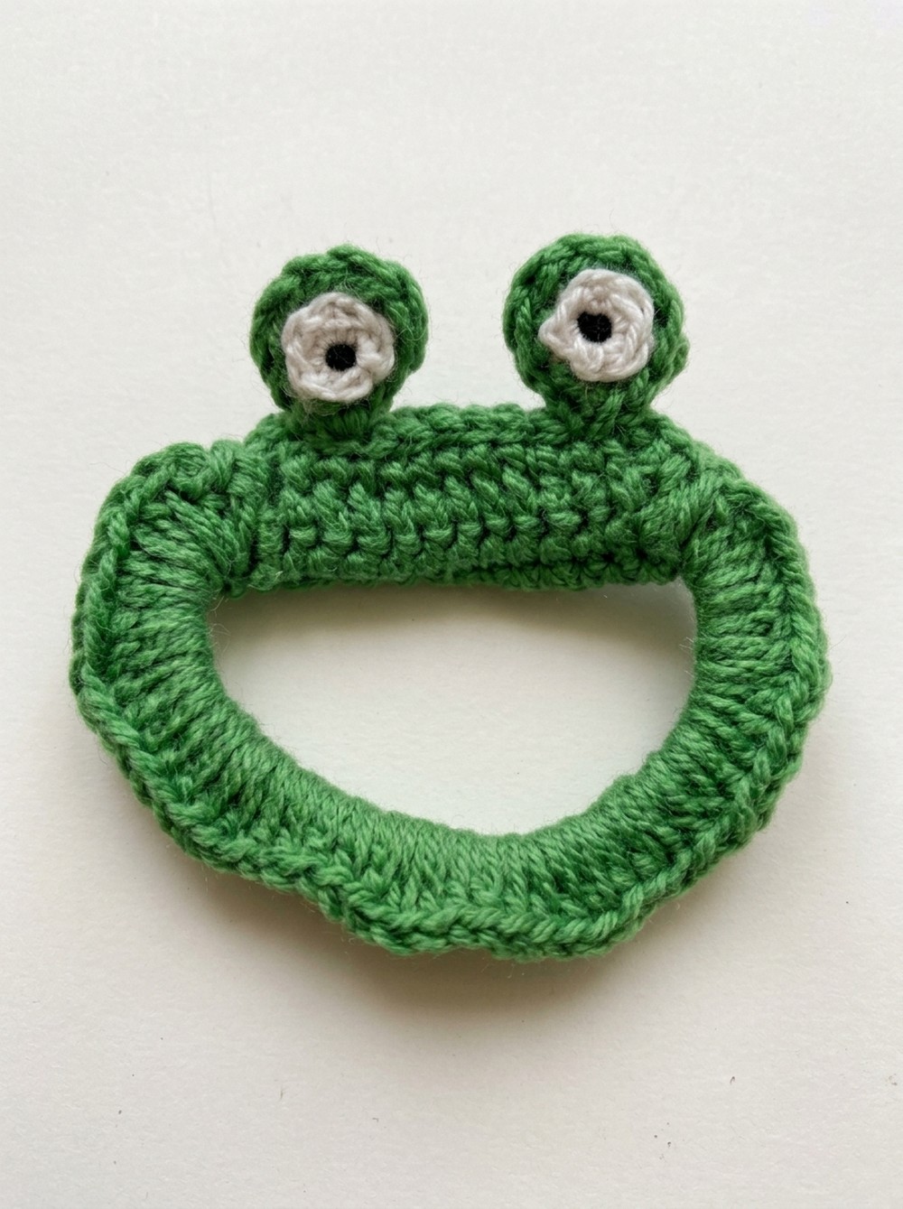Crochet Frog Hair Tie Free Pattern (2)