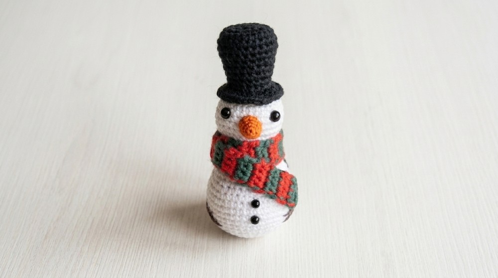Crochet Snowman Amigurumi Tutorial
