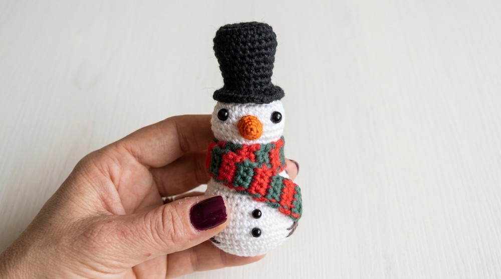 Crochet Snowman Amigurumi Tutorial