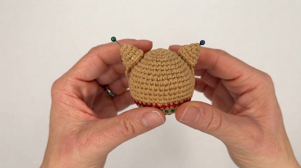 Easy Amigurumi Cat Ball Tutorial
