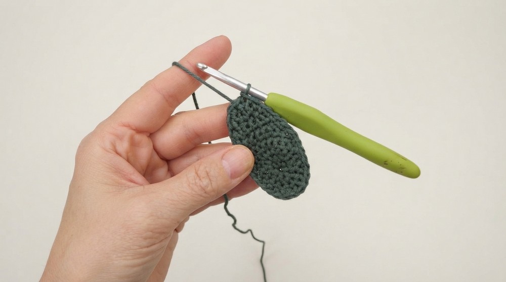 Easy Crochet Avocado Amigurumi Tutorial