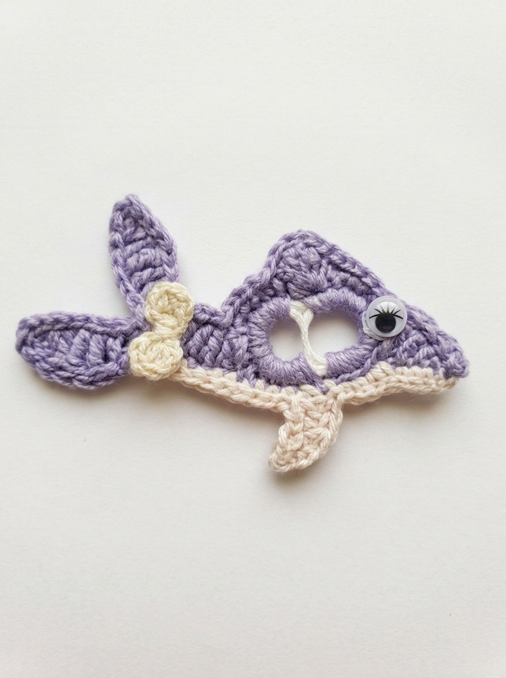 Easy Crochet Dolphin with Recycled Can Tabs (6)