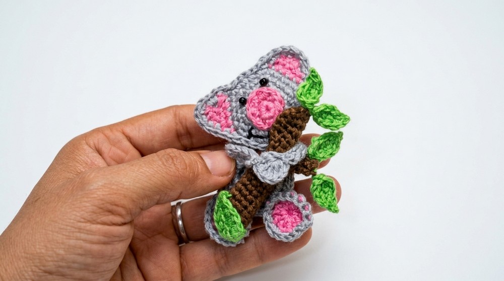 Easy Crochet Koala with Can Tabs (7)