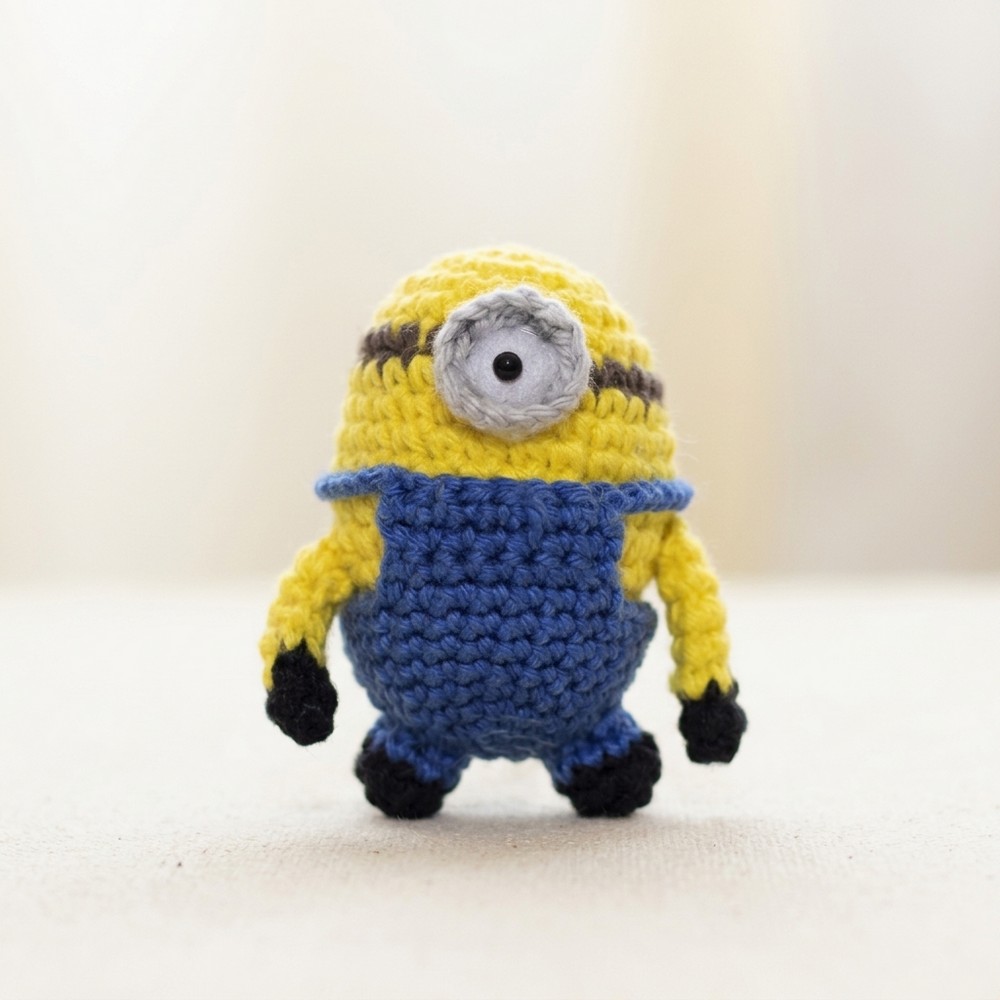 Easy Crochet Minion Amigurumi Tutorial