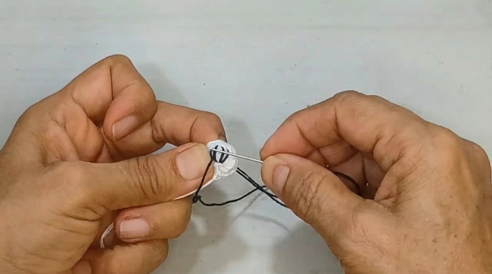 Easy Crochet Puppies with Can Tabs (1)