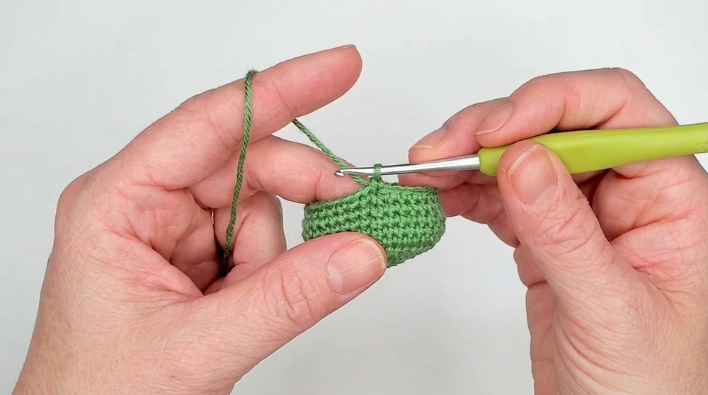 Easy Crochet St. Patrick's Day Leprechaun Amigurumi Tutorial