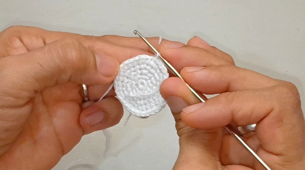 Easy to Crochet This Cute Little Panda (1)