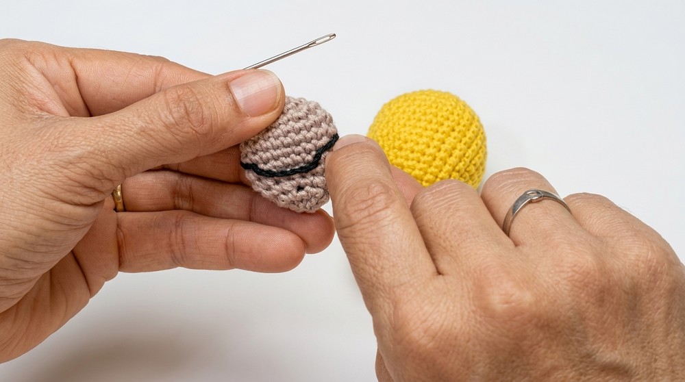 Free Crochet Homer Simpson (8)