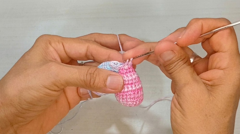 How To Crochet Heart-intertwined Kitties (1)