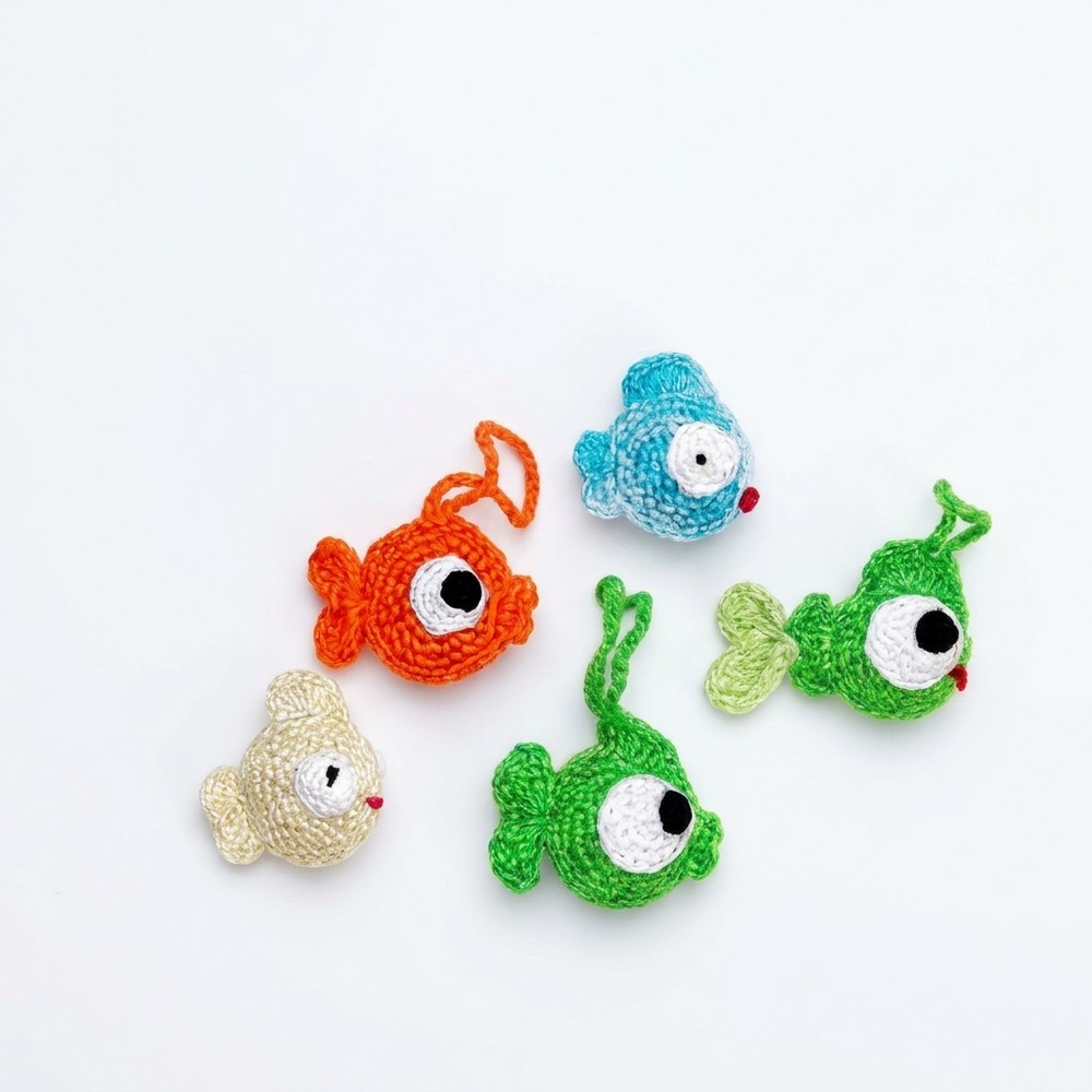 How to Crochet Mini Fish Step by Step (7)How to Crochet Mini Fish Step by Step (7)