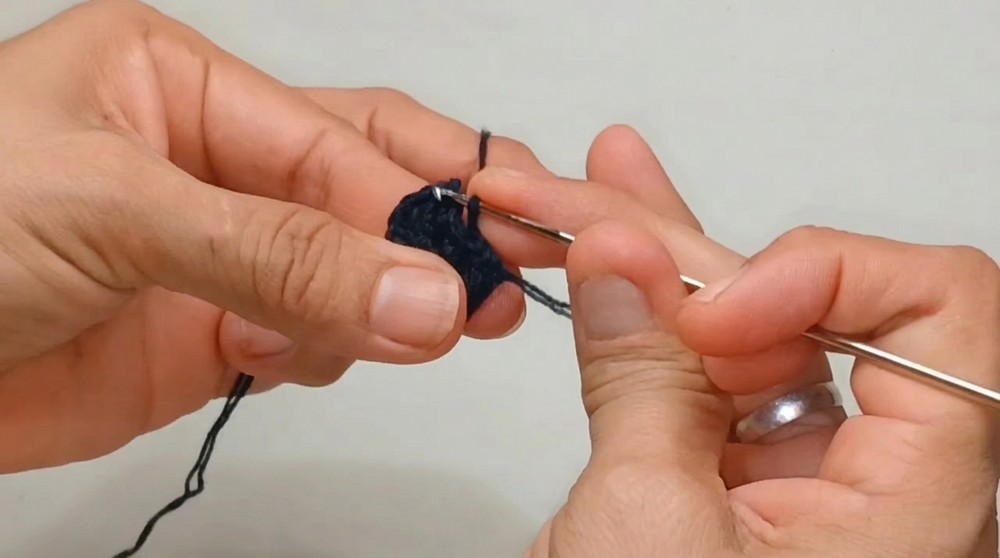 How to Crochet Penguins With Can Tabs (7)