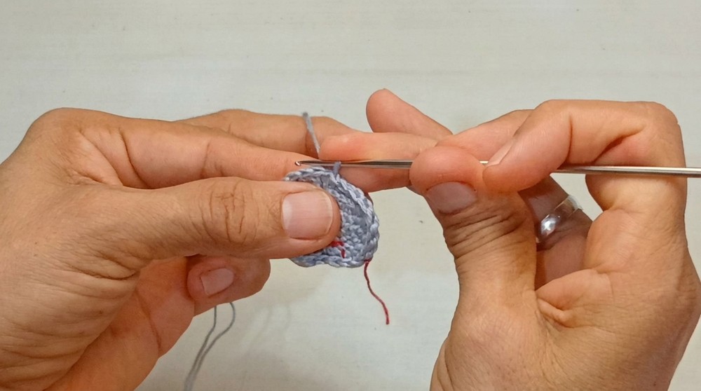 How to Crochet Seals Step by Step (5)
