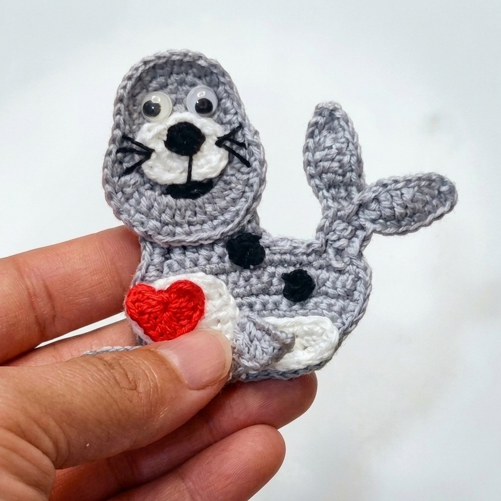 How to Crochet Seals Step by Step (8)