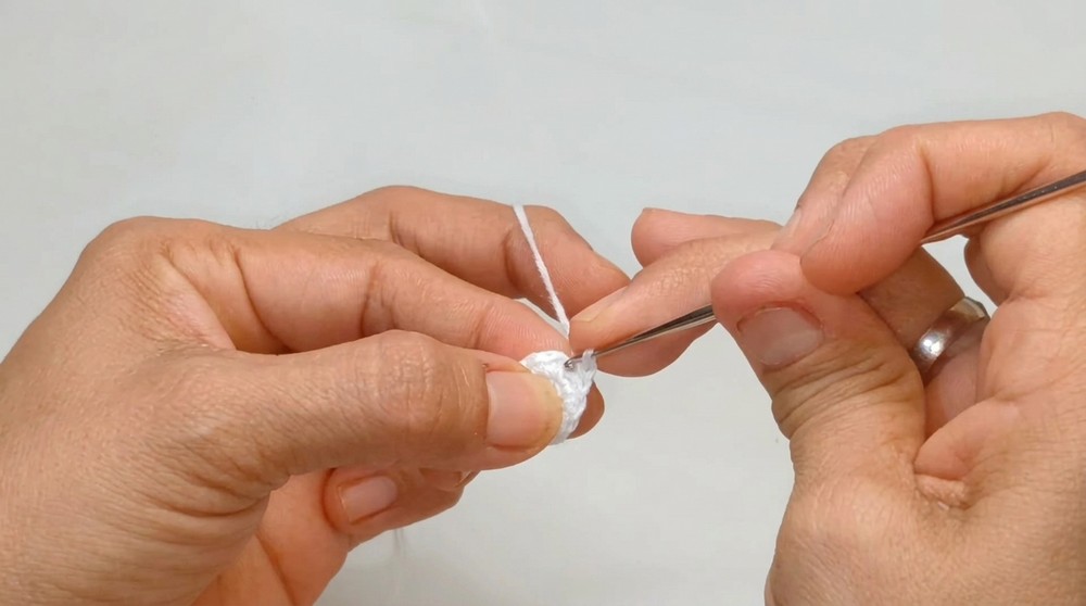 How to Crochet These Beautiful Little Angels Using Can Tabs (3)