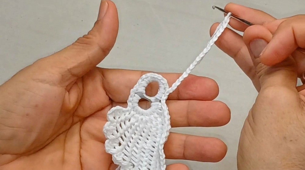How to Crochet These Beautiful Little Angels Using Can Tabs (8)