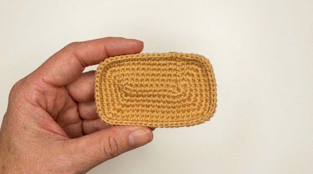 How to Crochet a Colombian Empanada Tray with Ají 