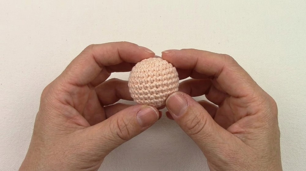 How to Crochet a Cute Angel Amigurumi
