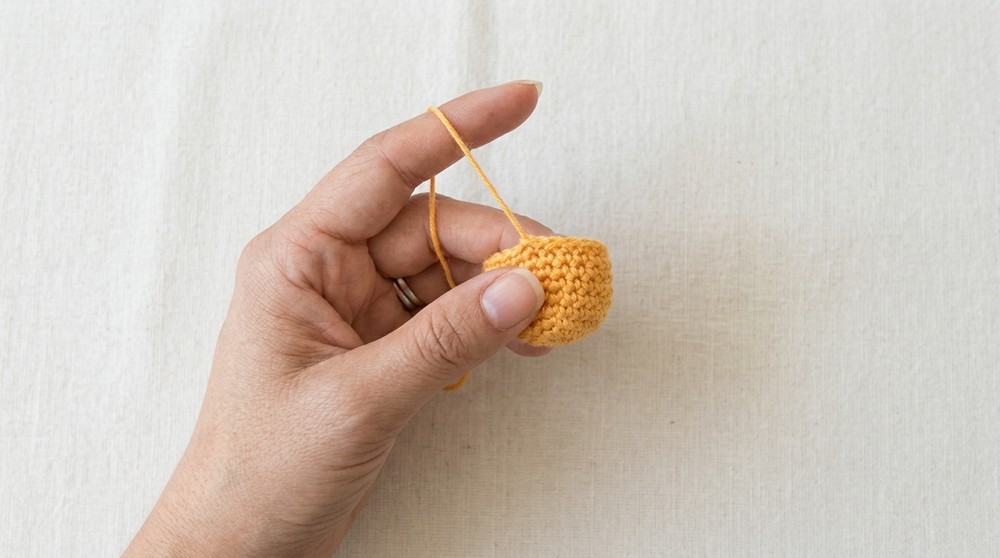 How to Crochet a Cute Baby Chick Amigurumi with a Little Hat