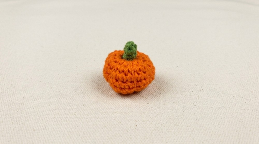 How to crochet a Halloween pumpkin