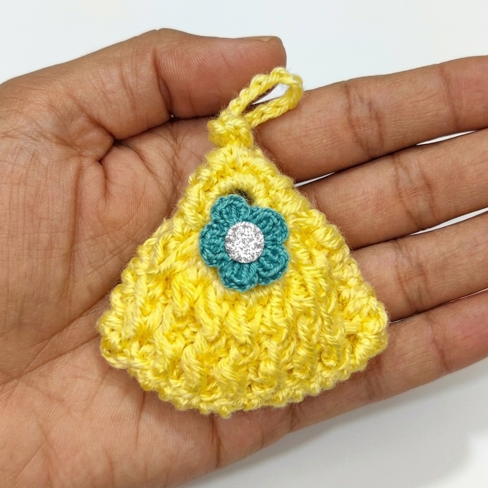 Mini Crochet Party Favor Purse Pattern (1)